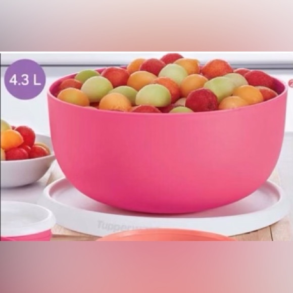 Tupperware Blossom Bowl 4.3 Liter Pink & White Lid - Picture 2 of 5